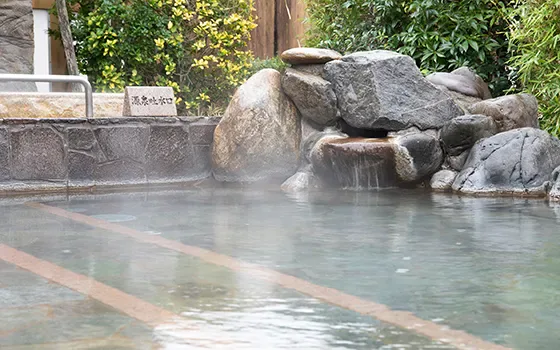 JR指宿站站舍,前往鹿兒島・指宿/東方溫泉設施(指宿こころの湯)可由此轉車或巴士約10分鐘