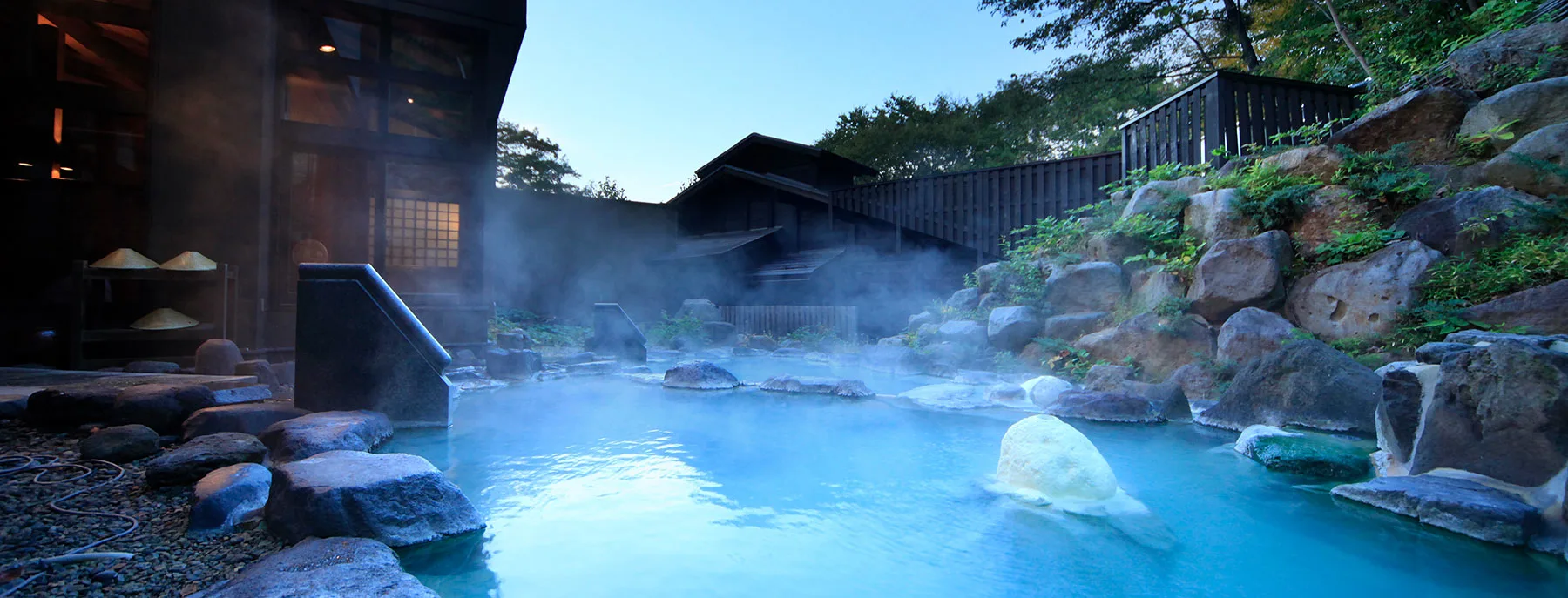 藏王國際 Hotel 八右衛門之湯石造露天浴池
