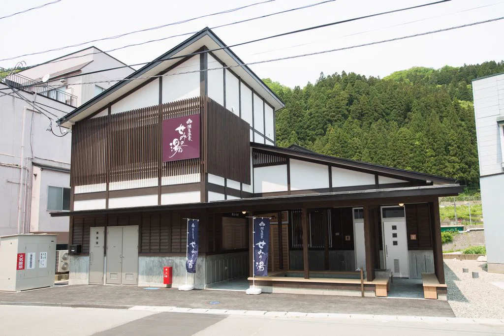 瀬見溫泉「(せみの)湯」值得專程嗎?2026 (ふかし)湯、露天、朝湯與500円(約 HK$25/NT$102)使用攻略