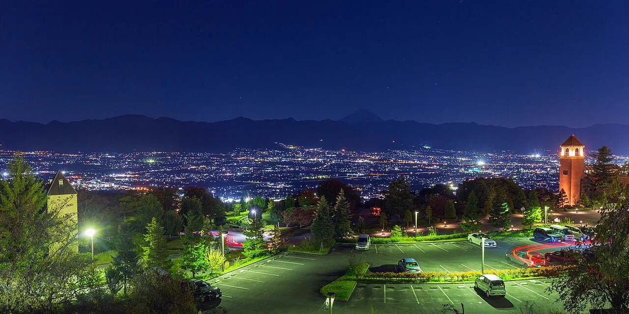 山梨(みたまの)湯攻略|2026 夜景、展望桑拿、無車交通與紋身限制